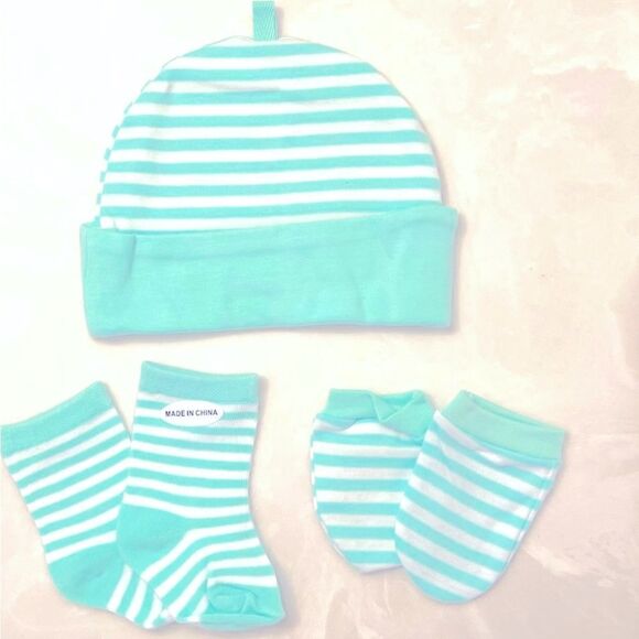 New Oeka-Tex 3-piece Baby Infant Hat, Mittens & Socks Green Stripe 0-3 months - Picture 1 of 6